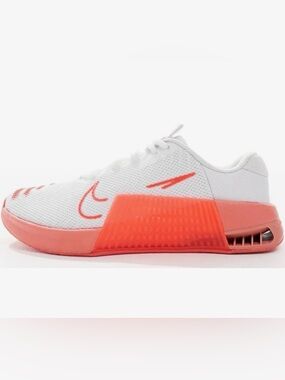 Nike Women’s Metcon 9